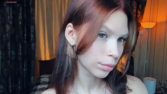 KyraConze webcams show profile image 