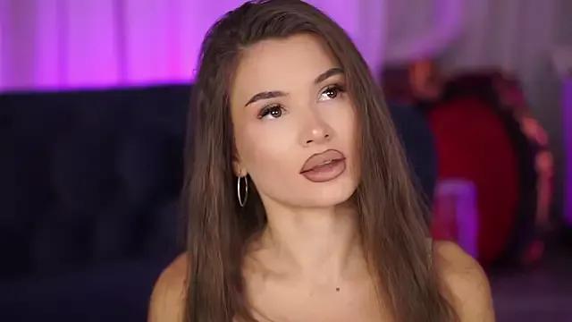 Explore our live girls sluts from our Custom and Multi clubs and checkout exclusive access to highly interactive content, such as shape, hair, titties, pussy type and many more.