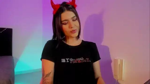 La_Diabla_111 webcams show profile image 