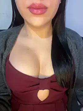 Explore our live girls sluts from our Custom and Multi clubs and checkout exclusive access to highly interactive content, such as shape, hair, titties, pussy type and many more.