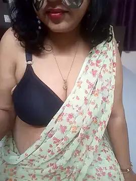 Laaly_Sona from StripChat