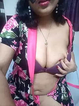 Laaly_Sona from StripChat