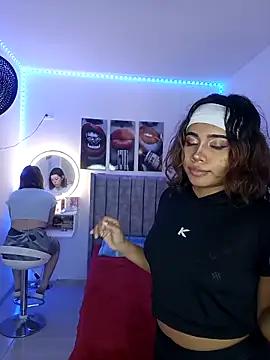LABARBIEBLANCA from StripChat