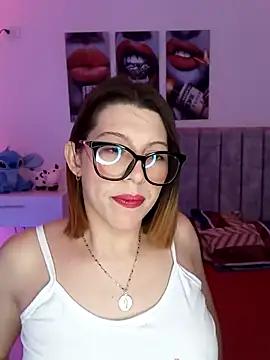 LABARBIEBLANCA from StripChat