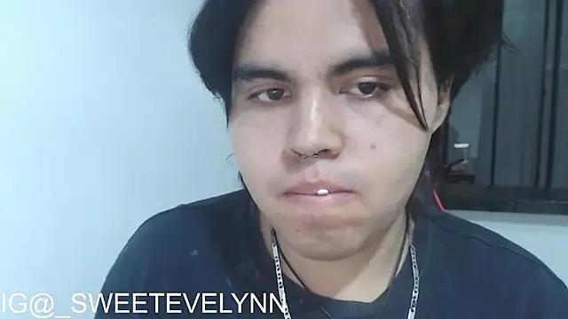 Lady_Evelynn from StripChat is Freechat