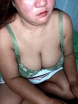 lady_rosie from StripChat is Freechat