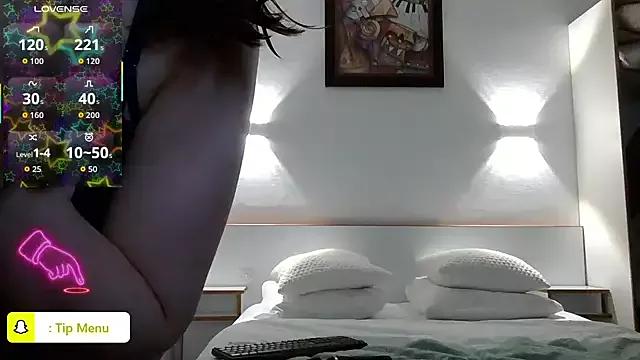 Explore our live girls sluts from our Custom and Multi clubs and checkout exclusive access to highly interactive content, such as shape, hair, titties, pussy type and many more.