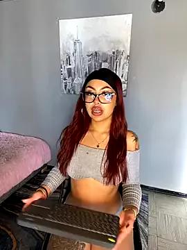 Explore our live girls sluts from our Custom and Multi clubs and checkout exclusive access to highly interactive content, such as shape, hair, titties, pussy type and many more.