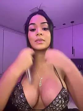 Laisabrazil webcams show profile image 