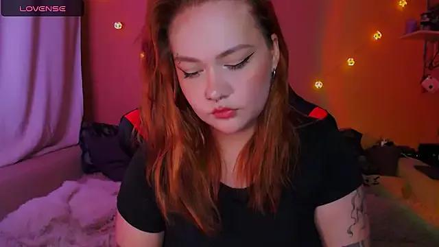 lala_loulou_land from StripChat