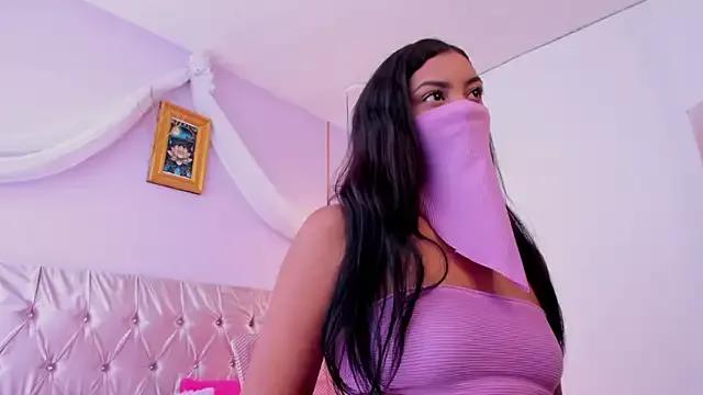LalilaBrunette from StripChat