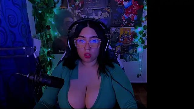 Explore our live girls sluts from our Custom and Multi clubs and checkout exclusive access to highly interactive content, such as shape, hair, titties, pussy type and many more.