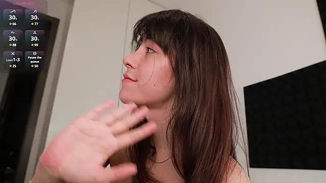 laliwhite from StripChat
