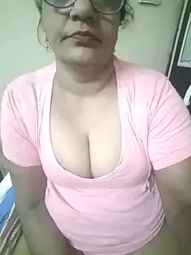 Lalli-Sexy from StripChat