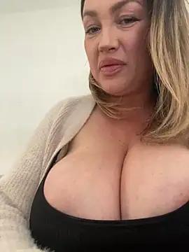 Lana-Giselle from StripChat