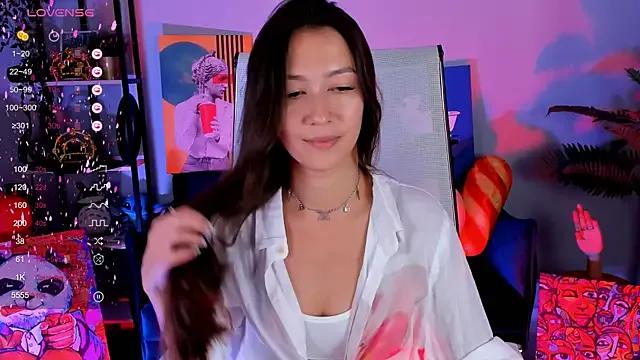 Explore our live girls sluts from our Custom and Multi clubs and checkout exclusive access to highly interactive content, such as shape, hair, titties, pussy type and many more.