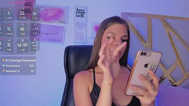 Explore our live girls sluts from our Custom and Multi clubs and checkout exclusive access to highly interactive content, such as shape, hair, titties, pussy type and many more.