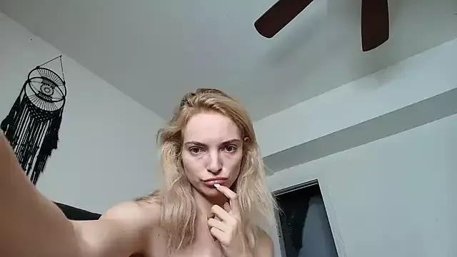 Explore our live girls sluts from our Custom and Multi clubs and checkout exclusive access to highly interactive content, such as shape, hair, titties, pussy type and many more.