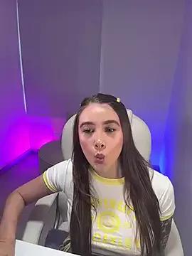 Explore our live girls sluts from our Custom and Multi clubs and checkout exclusive access to highly interactive content, such as shape, hair, titties, pussy type and many more.