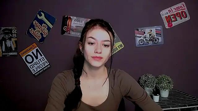 Explore our live girls sluts from our Custom and Multi clubs and checkout exclusive access to highly interactive content, such as shape, hair, titties, pussy type and many more.