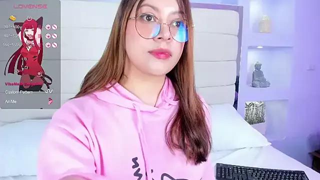 Lanna18 from StripChat