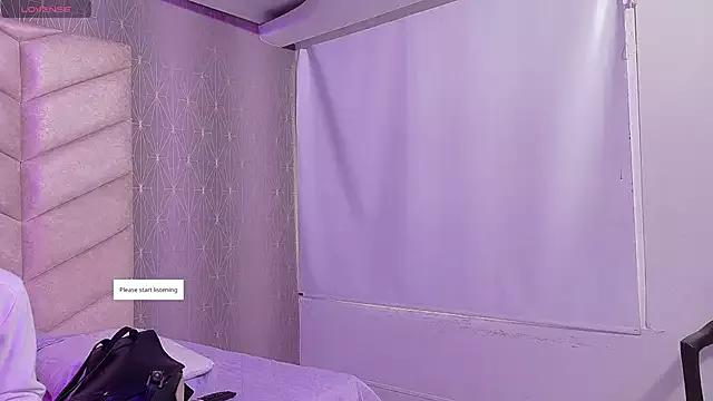 Explore our live girls sluts from our Custom and Multi clubs and checkout exclusive access to highly interactive content, such as shape, hair, titties, pussy type and many more.