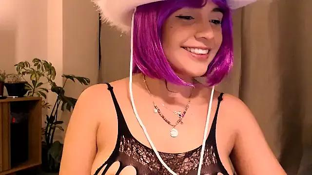 lanzybloom from StripChat is Freechat