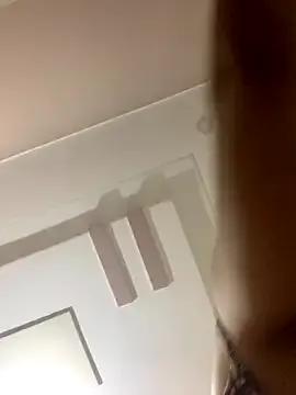 Lara_Arab from StripChat is Freechat