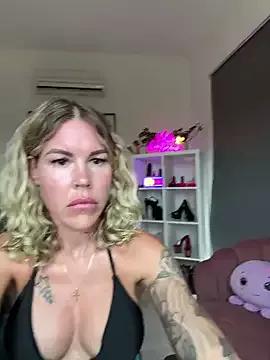 Lara_Bergmann from StripChat