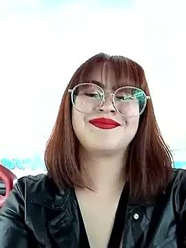 lara_moon25 from StripChat