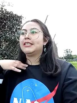 lara_moon25 from StripChat