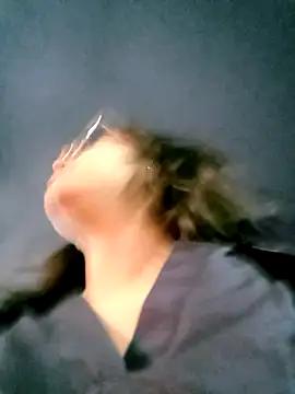 lara_moon25 from StripChat