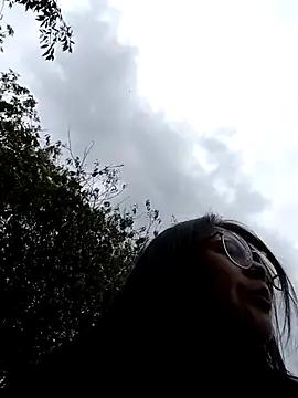 lara_moon25 from StripChat