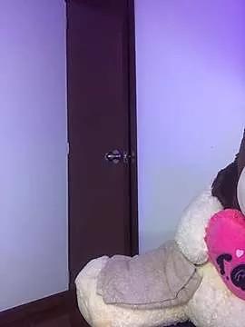 Explore our live girls sluts from our Custom and Multi clubs and checkout exclusive access to highly interactive content, such as shape, hair, titties, pussy type and many more.