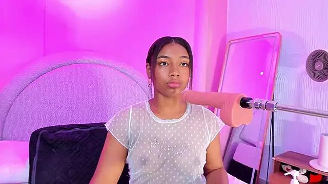 Laraebony_ from StripChat