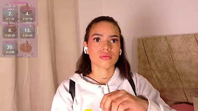 LaraGiil from StripChat