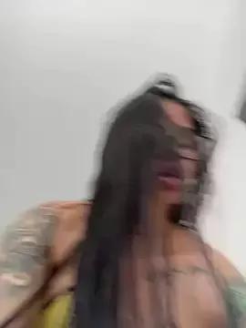 LaraHenao from StripChat