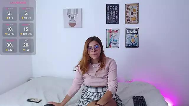 Laramucci from StripChat is Freechat