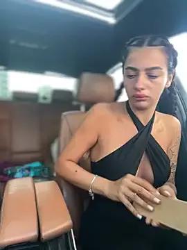 LaraVegas_ from StripChat is Freechat