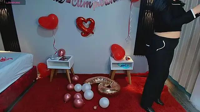 LaritaVelvet from StripChat is Freechat