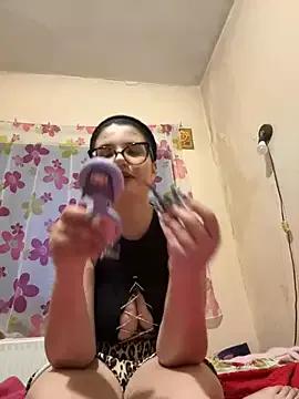 Larra69 from StripChat