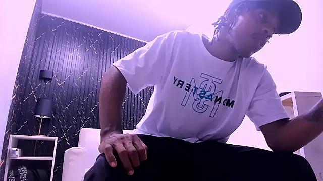 LarryCollin from StripChat