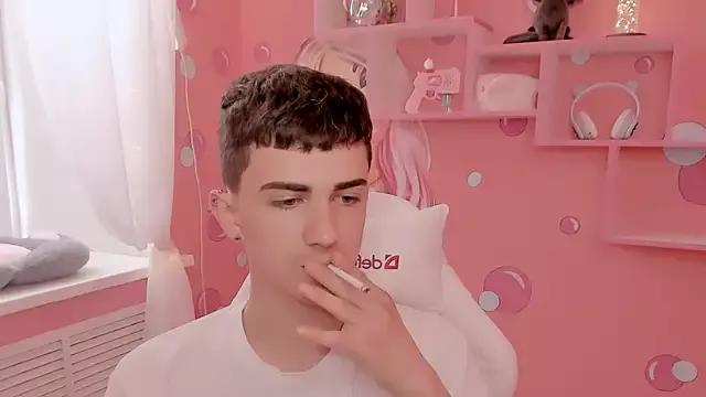 LarryProject from StripChat