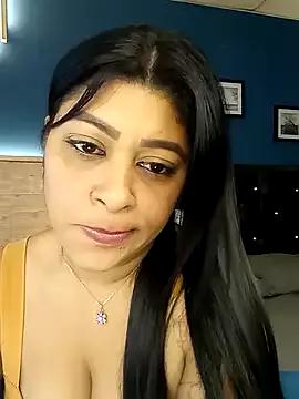 Lashmy111 on StripChat