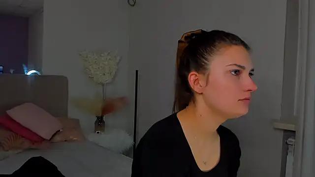 Explore our live girls sluts from our Custom and Multi clubs and checkout exclusive access to highly interactive content, such as shape, hair, titties, pussy type and many more.