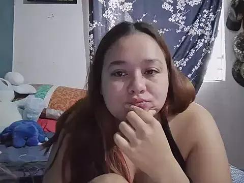Lauraapril webcams show profile image 