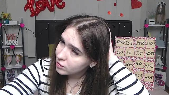 Explore our live girls sluts from our Custom and Multi clubs and checkout exclusive access to highly interactive content, such as shape, hair, titties, pussy type and many more.