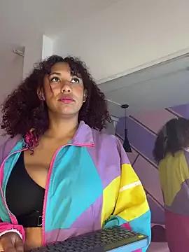 Explore our live girls sluts from our Custom and Multi clubs and checkout exclusive access to highly interactive content, such as shape, hair, titties, pussy type and many more.