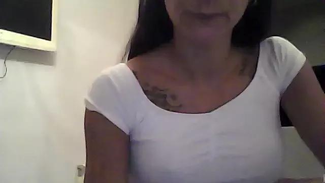 Lauraxxsteen webcams show profile image 