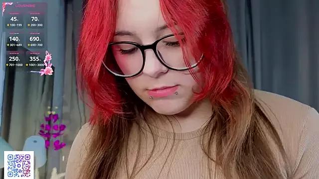 LaurenaLandro from StripChat is Freechat